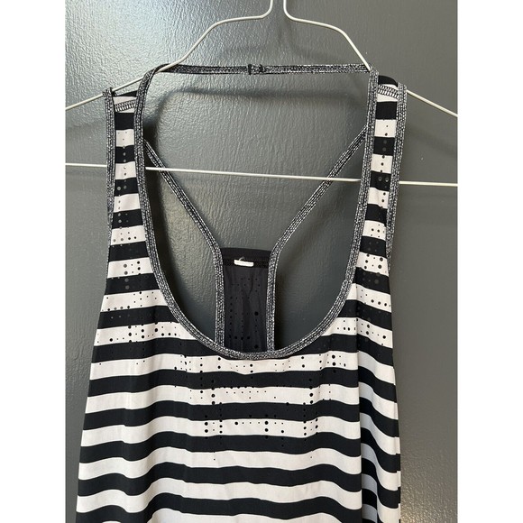 Lululemon Water Bound Singlet Apex Stripe Printed Black Dune Black Women’s Sz 6 - Picture 2 of 5